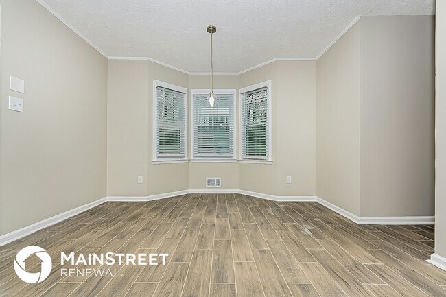 Foto del edificio - 295 Stoneridge Way