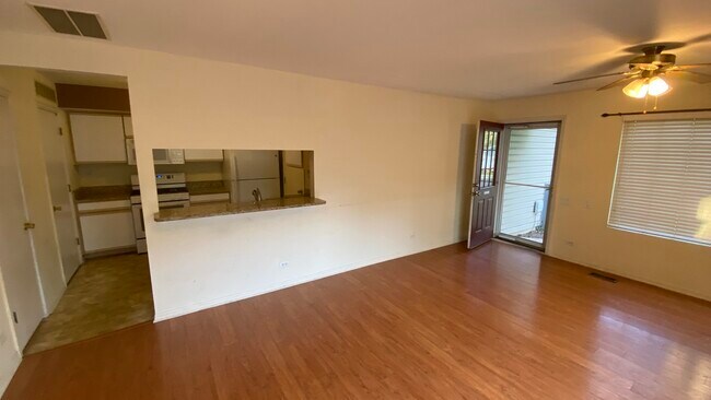 Building Photo - 437 Valley Forge Ct