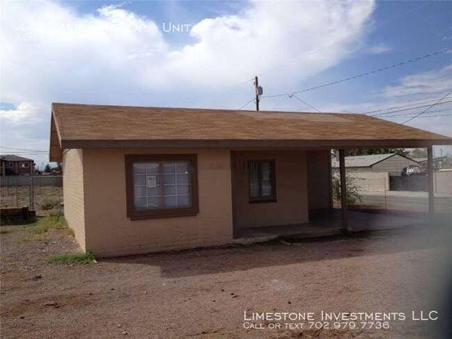 Building Photo - 447 E Merlayne Dr
