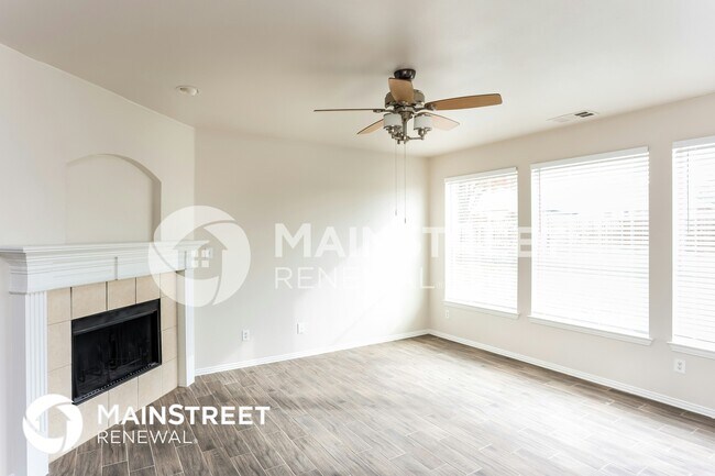 Foto del edificio - 532 Pinnacle Dr