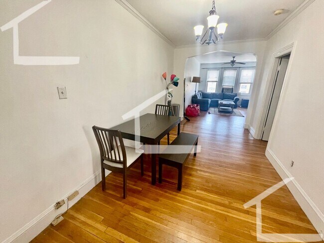 Photo - 1658 Commonwealth Ave Apartment