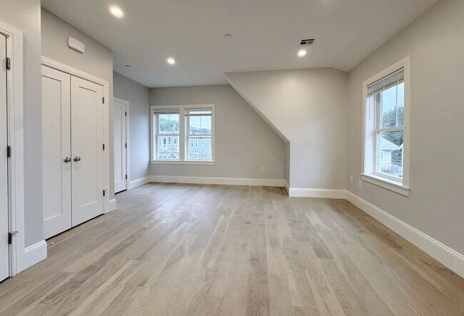 Building Photo - Newly Constructed 3-bed, 2-bath in Brighton