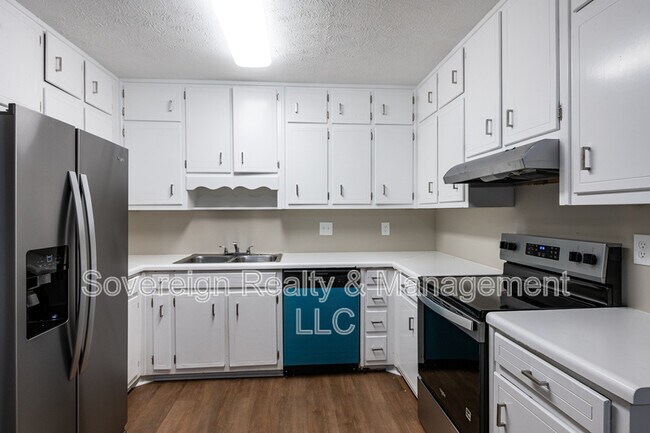 Foto del edificio - 366 Haymarket Ln