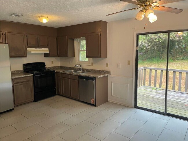 Foto del edificio - 805 Arbor Hill Dr