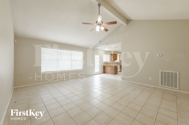Foto del edificio - 22234 Waynegate Dr