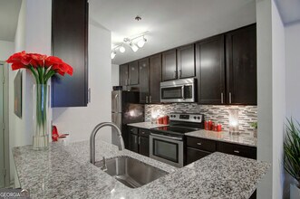 Building Photo - 1970 Peachford Rd