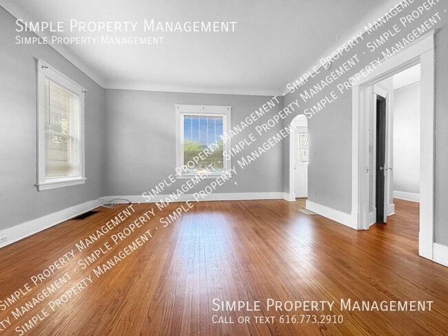 Building Photo - 742 4th St NW