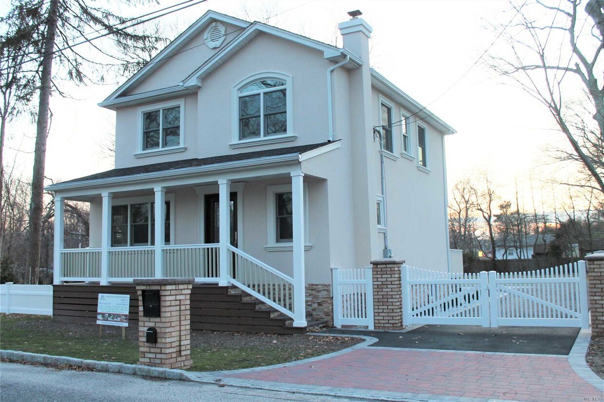 26 Radio Ave, Miller Place, NY 11764 House Rental in Miller Place, NY