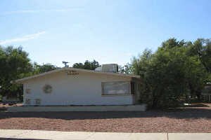 Primary Photo - 3643 E Glenrosa Ave