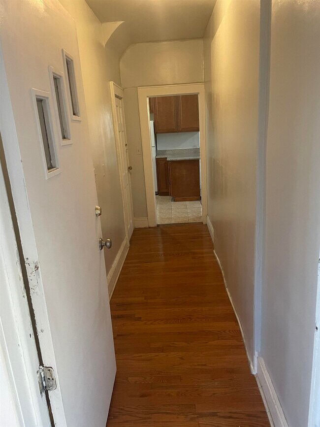 Foto del edificio - 8515 Smith Ave