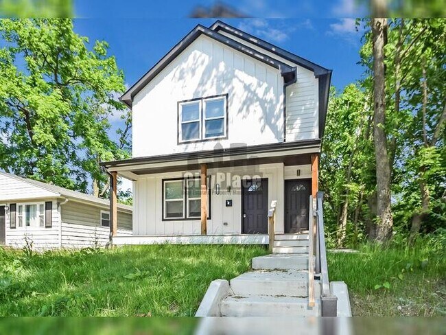 Photo - 1722 Ingram St. Unit B. Indpls, IN 46218 House