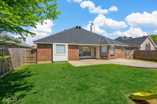 Building Photo - 6014 Jason St