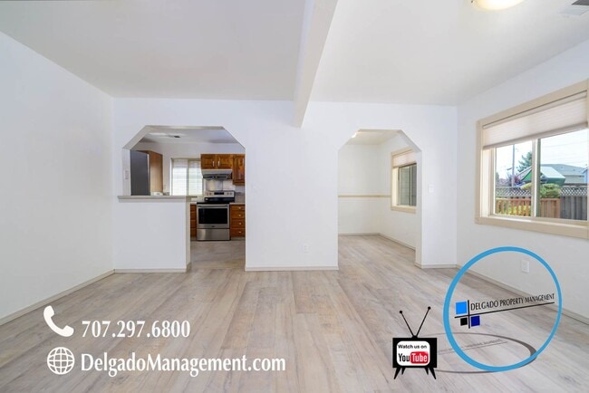 Building Photo - Gorgeous, newly remodeled home located nea...