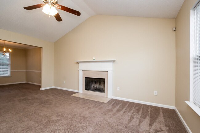Building Photo - 344 Jenna Ln