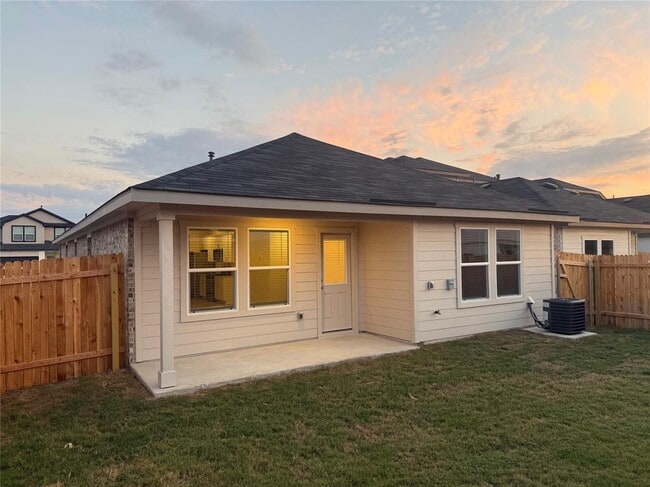 Foto del edificio - 237 NEW ALBANY Ln