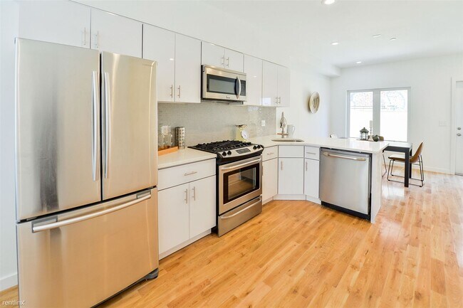 Foto del edificio - 2 br, 1 bath Duplex - 1247 N 28TH ST Unit 1