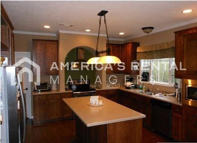 Foto del edificio - Very Nice Custom-Built Home for Rent in Sy...