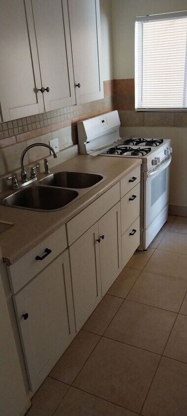 Building Photo - Charming 1BR Condo in Prescott