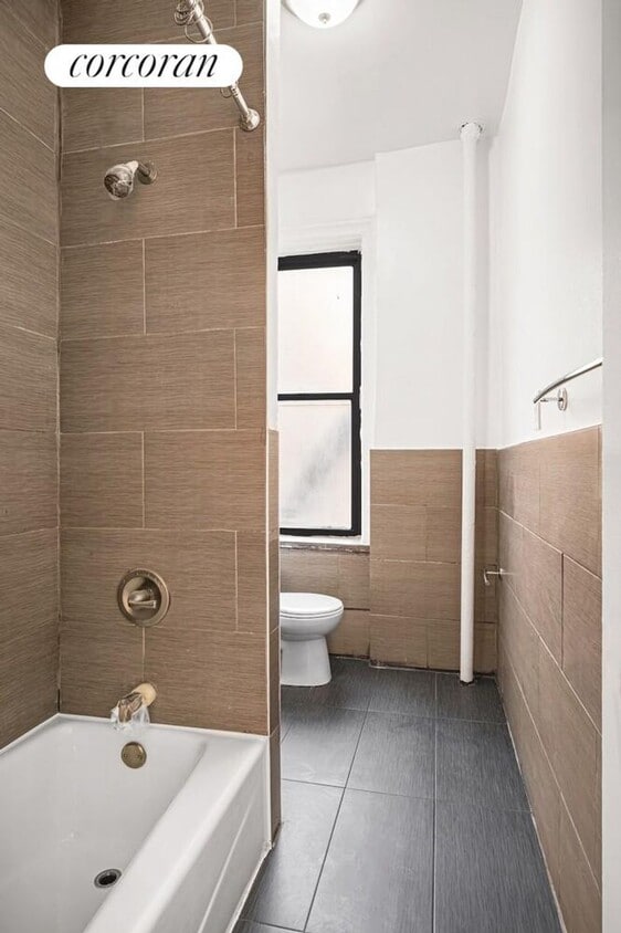 Foto del edificio - 396 Montgomery St