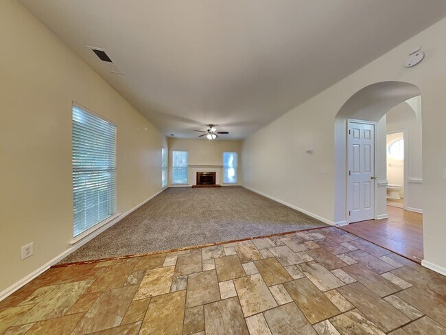 Foto del edificio - 8737 Londonshire Dr