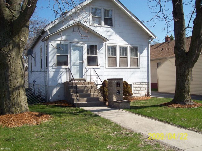 Building Photo - 2536 Ridge Rd