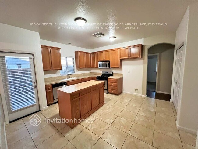 Building Photo - 5548 Seedling Way