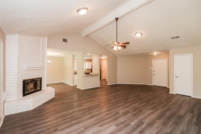 Foto del edificio - 2515 N Spring Dr