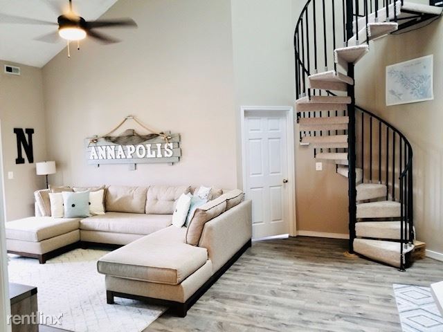 Foto del edificio - 2011 Warners Terrace S