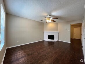 Building Photo - 3047 Olympia Dr