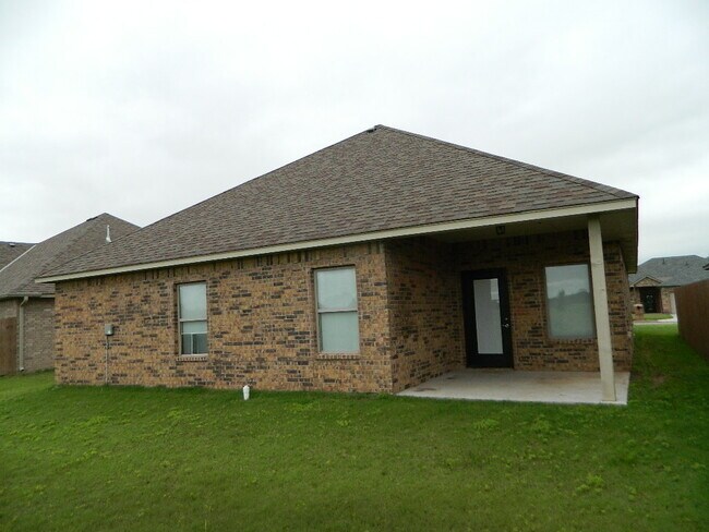 Building Photo - 203 Northwest Granite Avenue