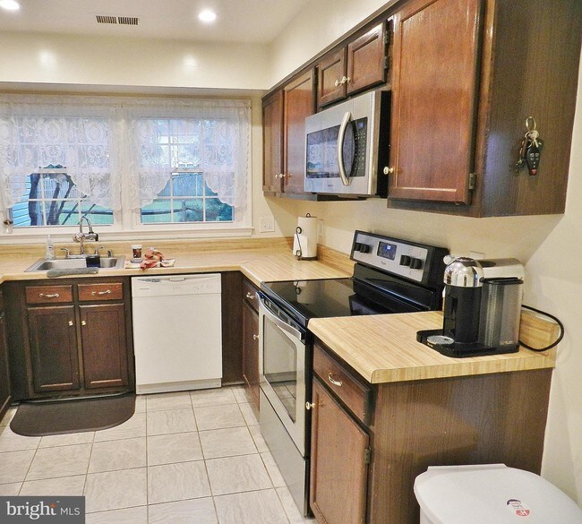 Foto del edificio - 14509 William Carr Ln
