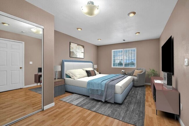 Foto del edificio - 2109 E 15th St