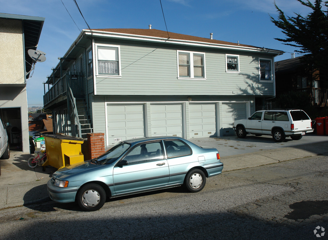Building Photo - 137 Montecito Ave
