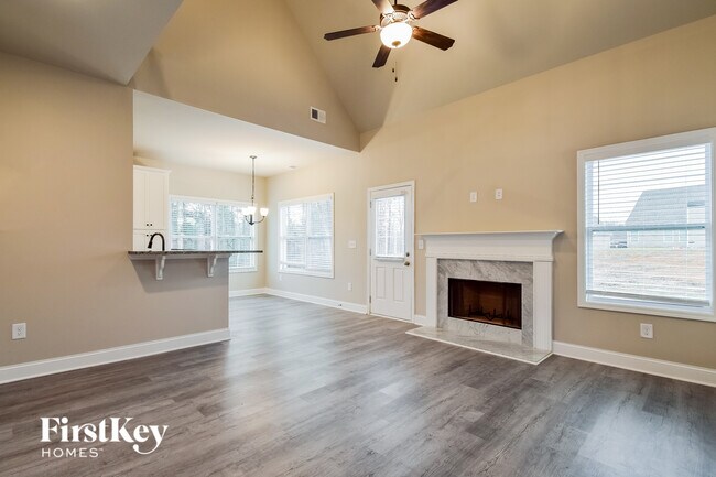 Building Photo - 341 Cranbrooke Dr
