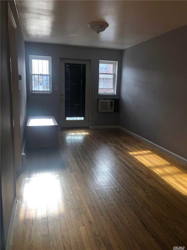 Building Photo - 84-57-84127 127th St