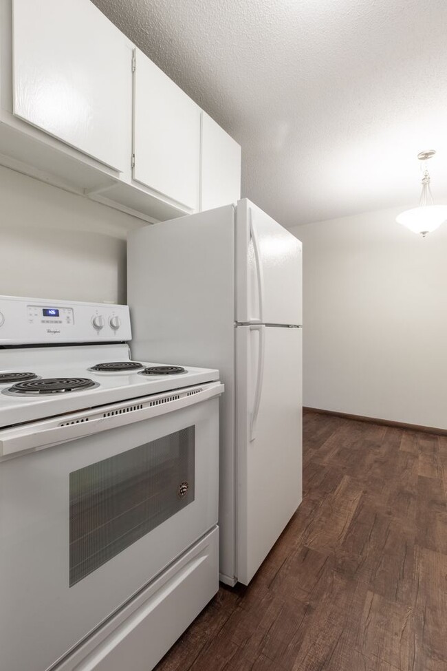 Interior Photo - 2626 Fremont Ave S