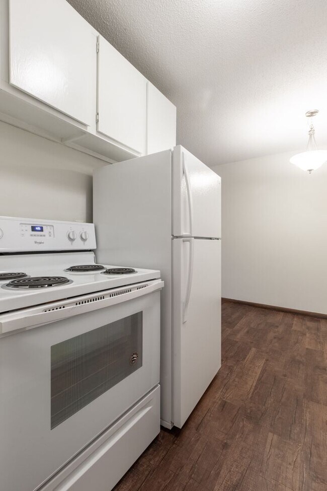 Interior Photo - 2626 Fremont