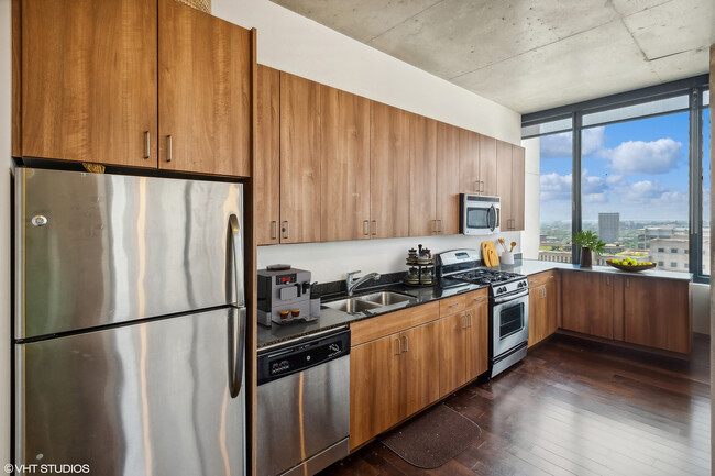 Foto del edificio - 235 W Van Buren St