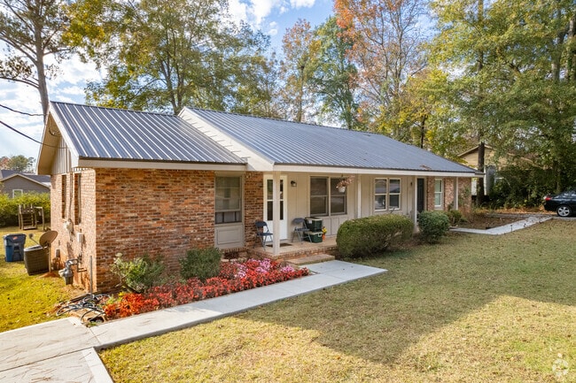 Building Photo - Lexington Heights