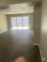 Building Photo - 2419 E 55th Pl