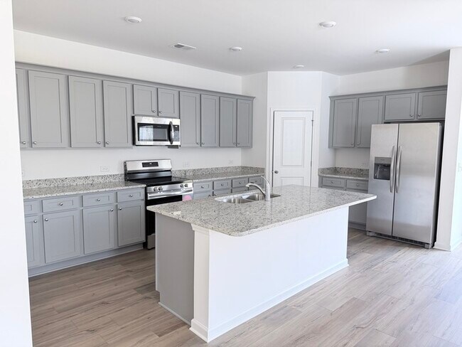 Building Photo - 173 Elijah St