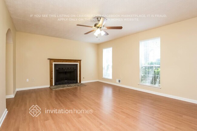 Foto del edificio - 1835 Red Rose Ln