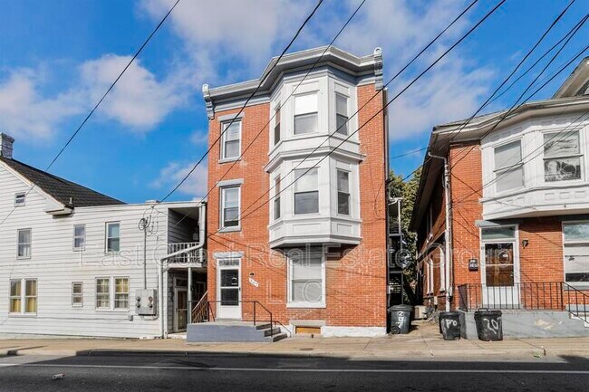 Foto del edificio - 207 N Mulberry St