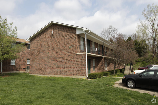 Hunters Ridge Apartments - Maple Hills