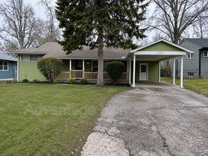 Building Photo - 11357 Sycamore Terrace