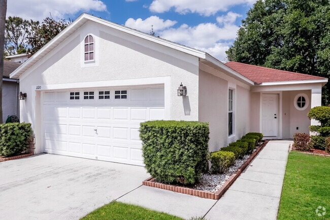 Building Photo - 1120 Lake Shore Ranch Dr