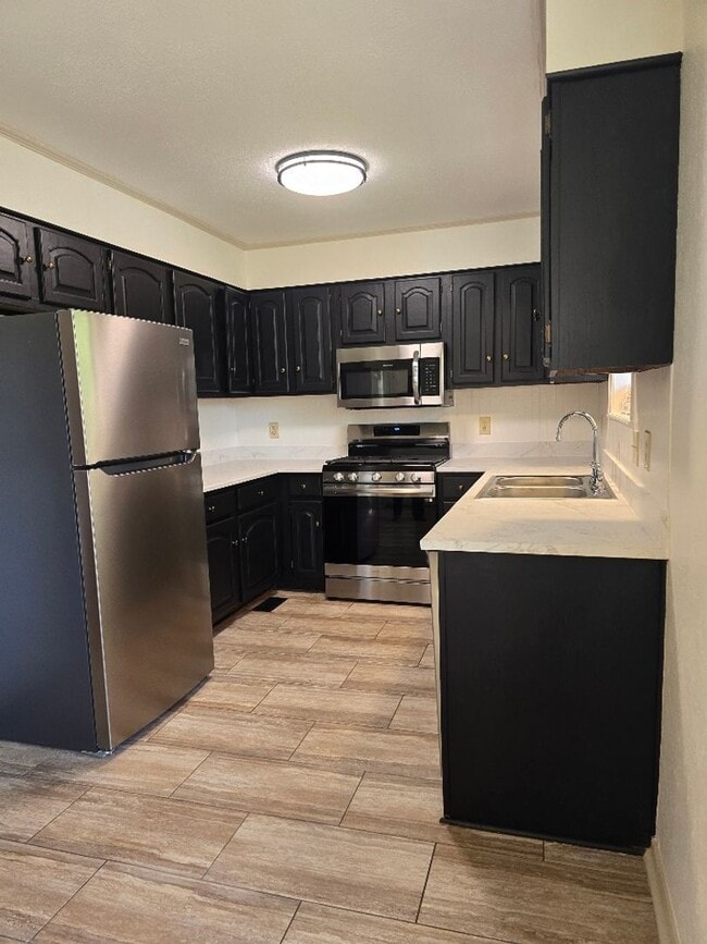 Foto del edificio - Newly Renovated 3/2/2 with Cul-de-Sac Location