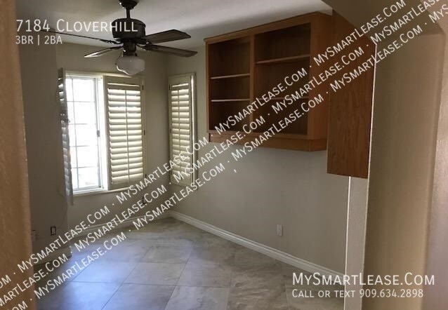 Foto del edificio - 7184 Cloverhill Dr