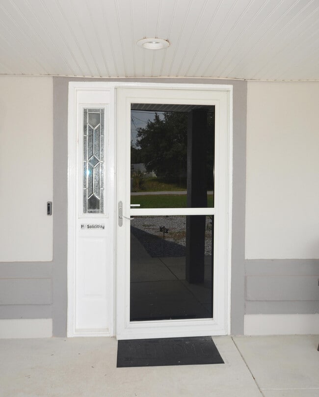 Building Photo - 2133 Las Vegas Trail