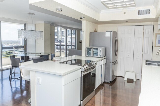 Foto del edificio - 3530 Mystic Pointe Dr